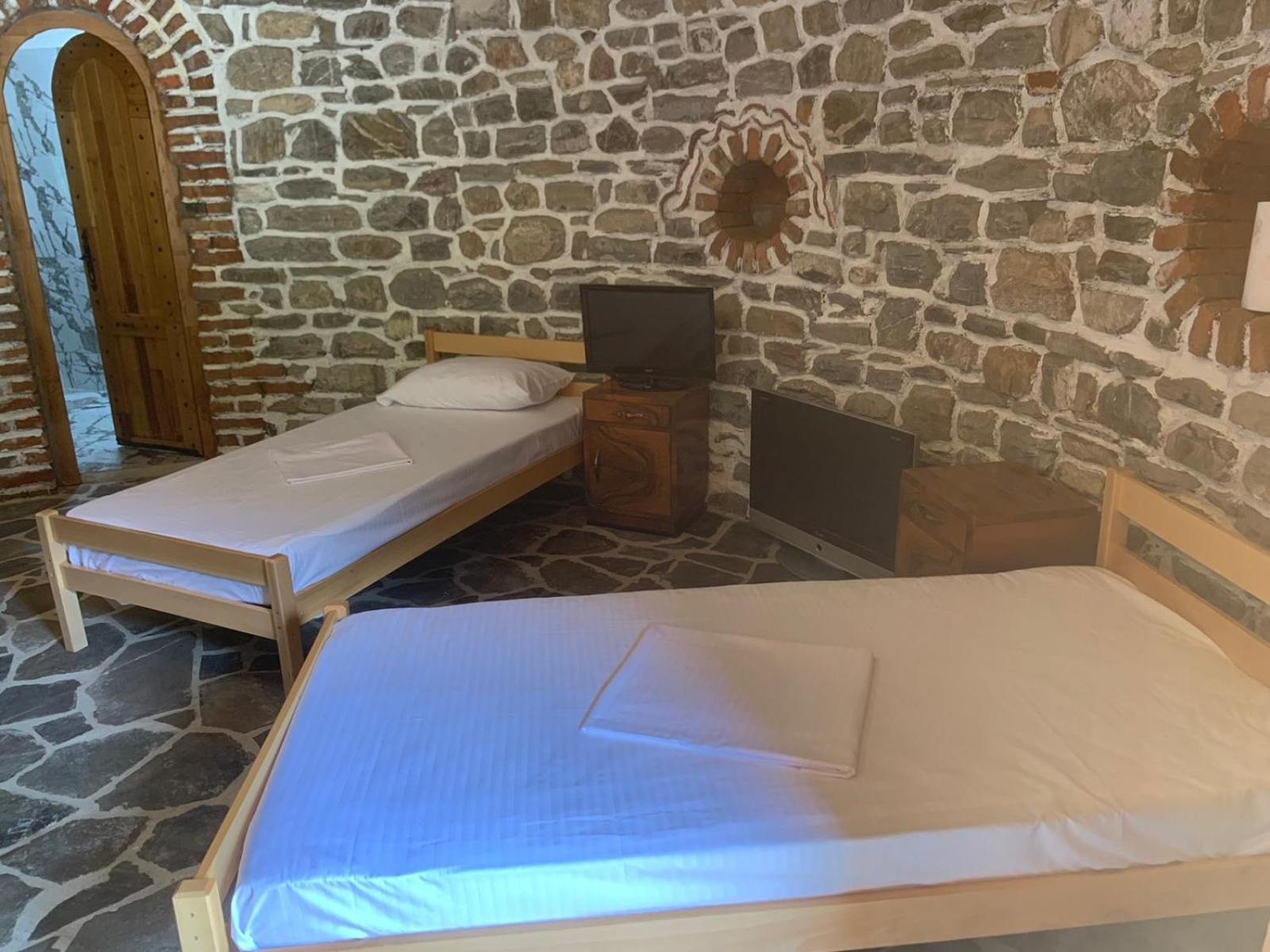 Dibra Park Agrotourism Hotell Peshkopi Exteriör bild