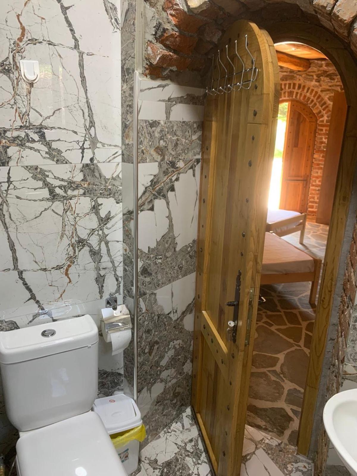 Dibra Park Agrotourism Hotell Peshkopi Exteriör bild