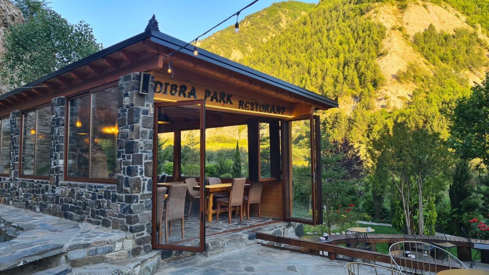Dibra Park Agrotourism Hotell Peshkopi Exteriör bild